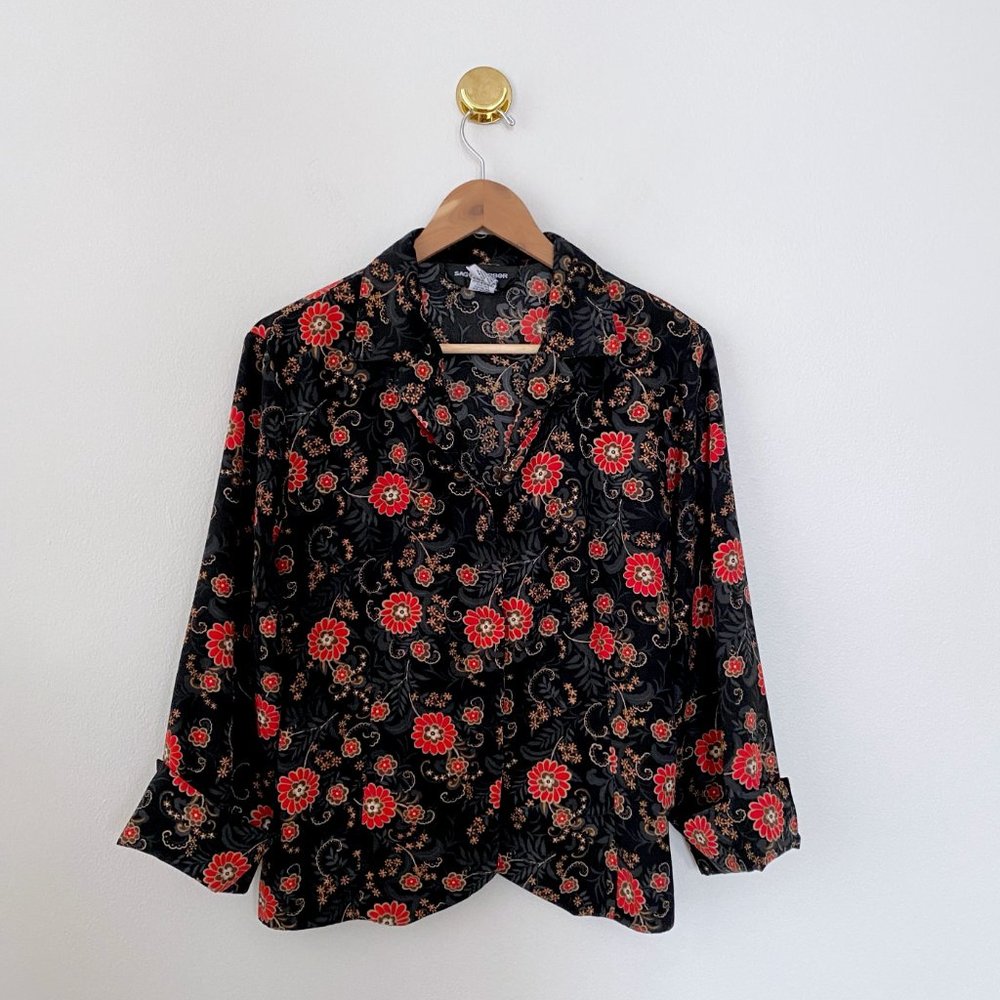 Retro Black & Red Floral Blouse - Picture 6 of 8